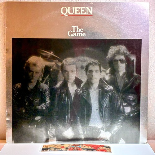 Queen the game - queen,
